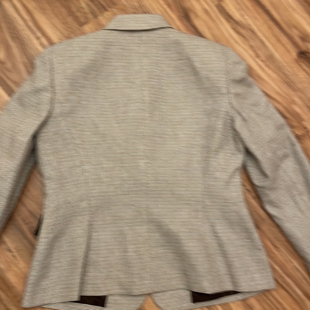 New Kasper blazer - Picture 9 of 12